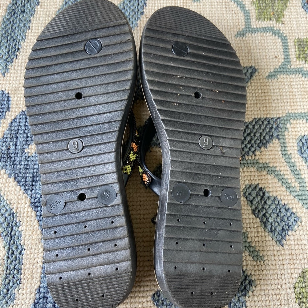 Sandals - Picture 2 of 2